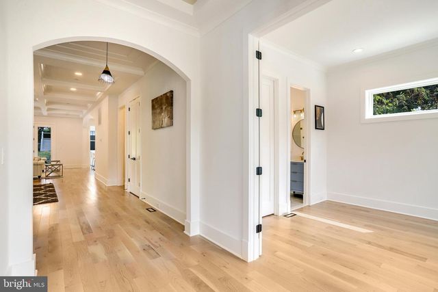 4517 CLERMONT PL, Garrett Park, MD 20896