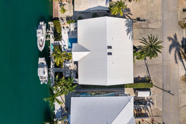 641 9th Street, Key Colony, FL 33051