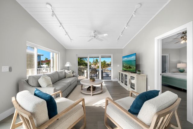 641 9th Street, Key Colony, FL 33051