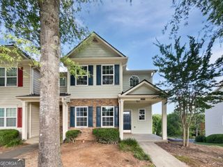 2438 Suwanee Pointe Drive, Lawrenceville, GA 30043