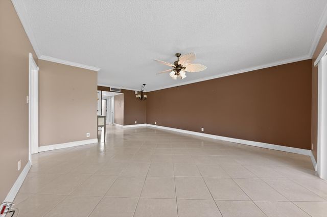 464 Piedmont J, Delray Beach, FL 33484