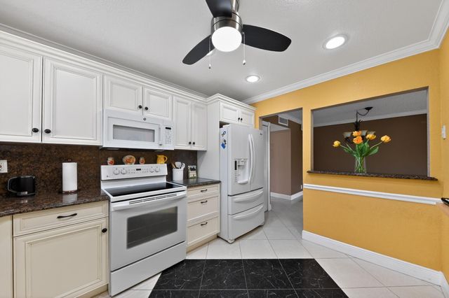 464 Piedmont J, Delray Beach, FL 33484