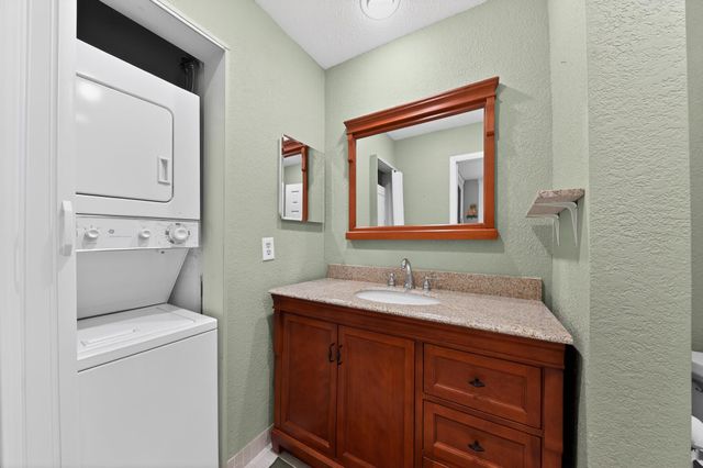 464 Piedmont J, Delray Beach, FL 33484