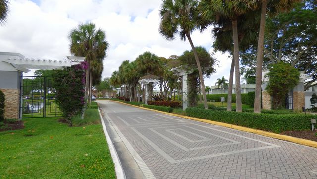 464 Piedmont J, Delray Beach, FL 33484