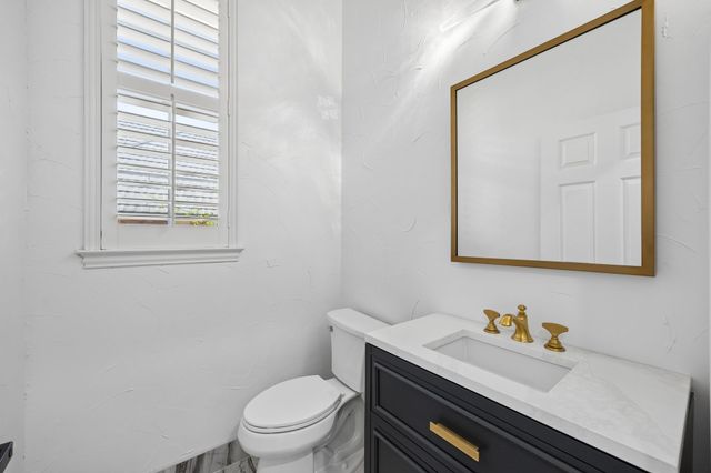 3301 Queensbury Way W, Colleyville, TX 76034