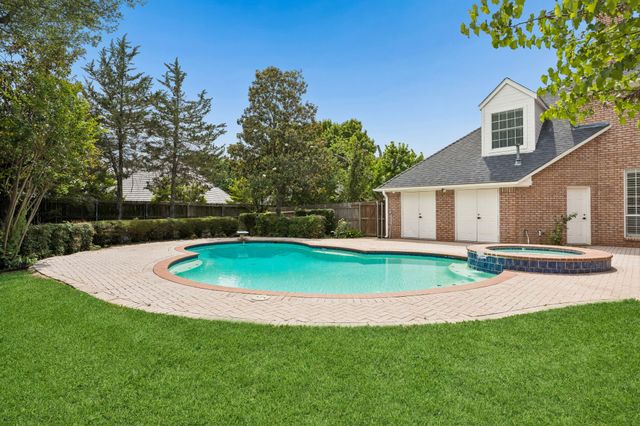 3301 Queensbury Way W, Colleyville, TX 76034