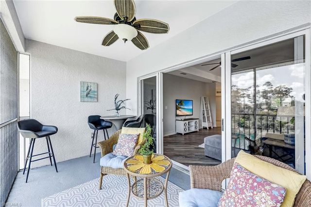 7827 Regal Heron CIR 302, Naples, FL 34104