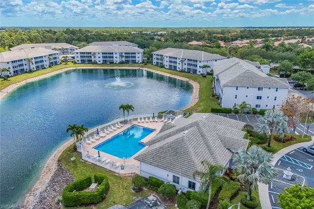 7827 Regal Heron CIR 302, Naples, FL 34104