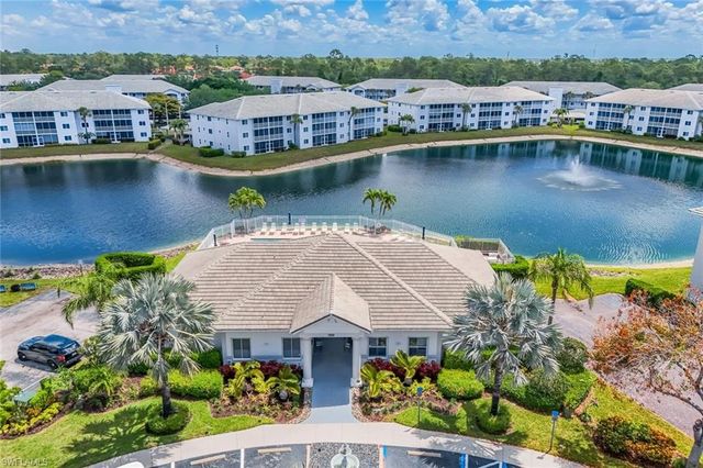 7827 Regal Heron CIR 302, Naples, FL 34104