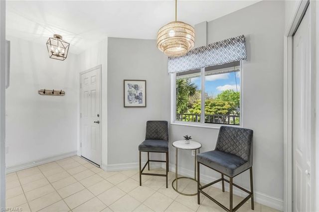 7827 Regal Heron CIR 302, Naples, FL 34104