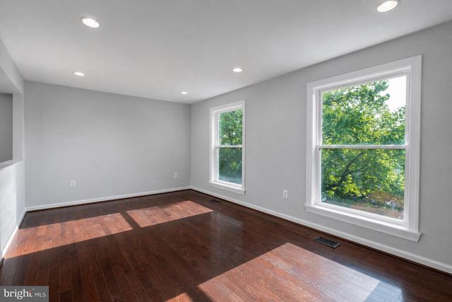 50 TIMBER ROCK RD, Gaithersburg, MD 20878