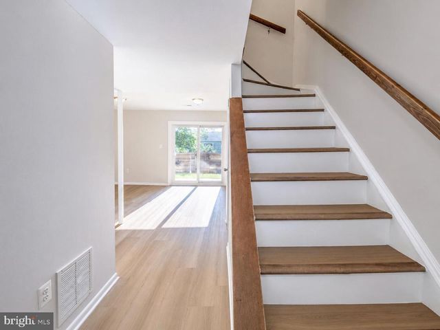 50 TIMBER ROCK RD, Gaithersburg, MD 20878