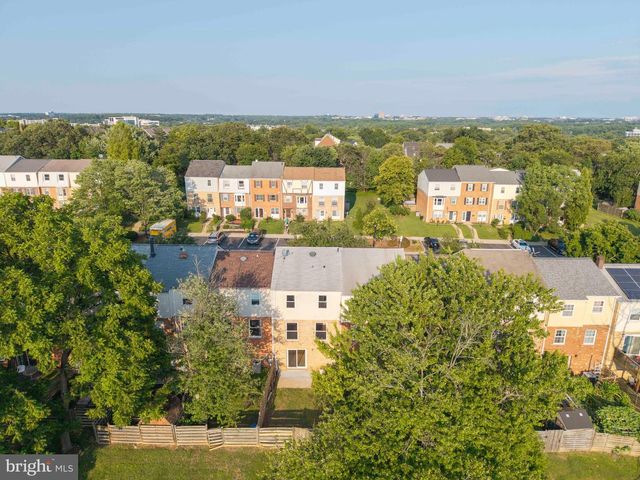 50 TIMBER ROCK RD, Gaithersburg, MD 20878