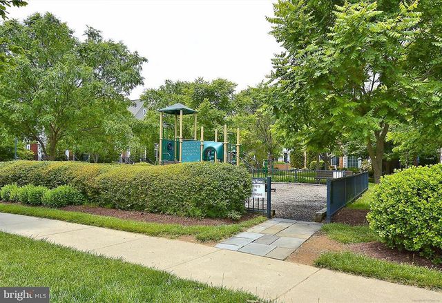50 TIMBER ROCK RD, Gaithersburg, MD 20878