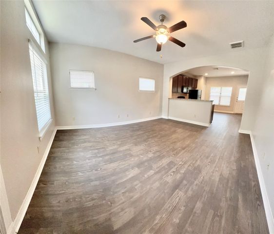 45 Woodland Hills Drive A, Conroe, TX 77303