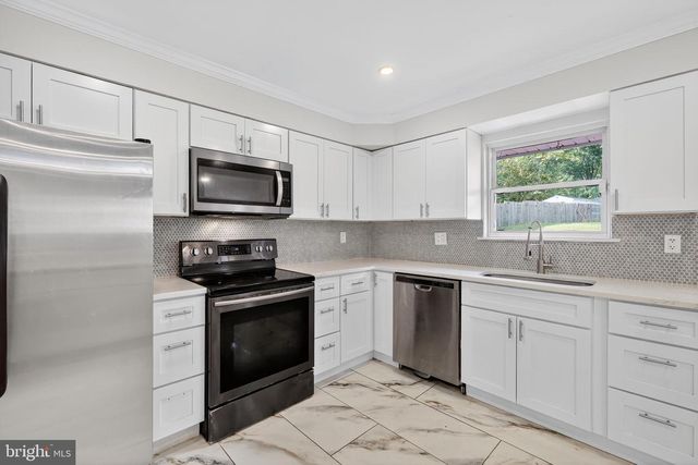 3515 LUMAR DR, Fort Washington, MD 20744