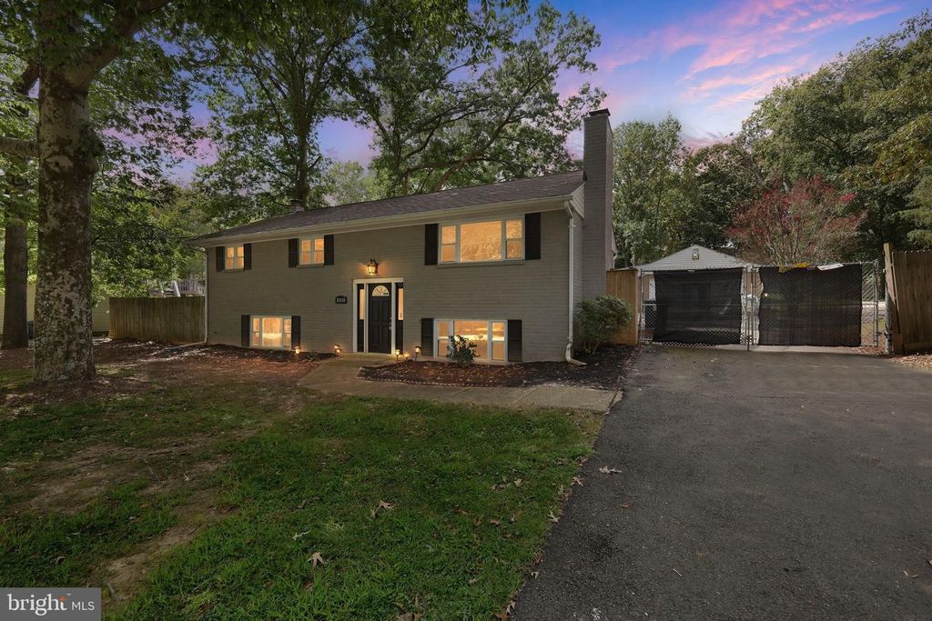 3515 LUMAR DR, Fort Washington, MD 20744