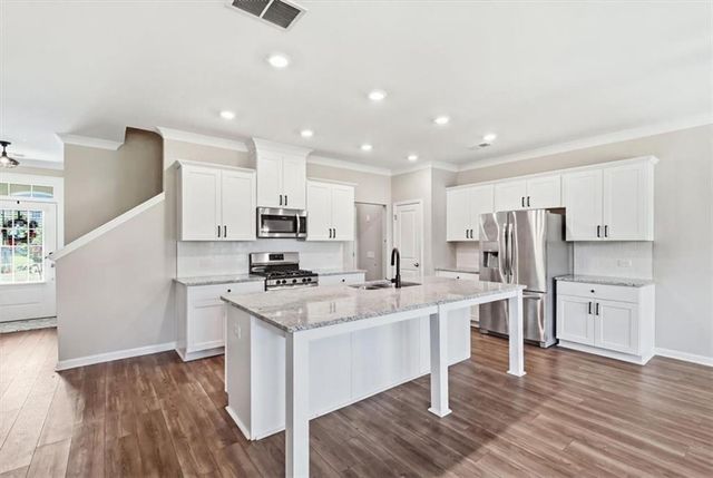 6458 Lanier Harbor Landing, Buford, GA 30518