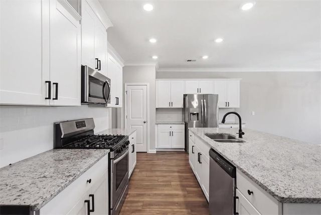 6458 Lanier Harbor Landing, Buford, GA 30518