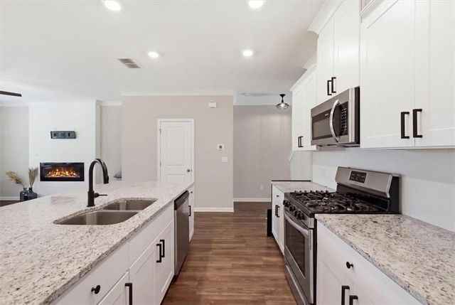 6458 Lanier Harbor Landing, Buford, GA 30518
