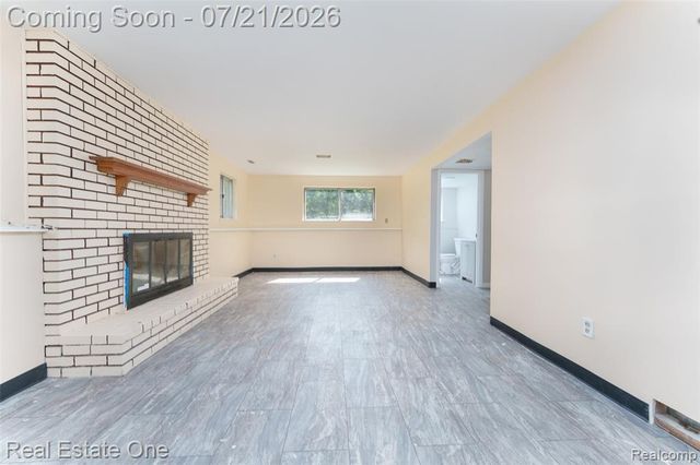 4069 Village Square, Brighton, MI 48114