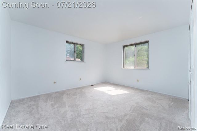 4069 Village Square, Brighton, MI 48114
