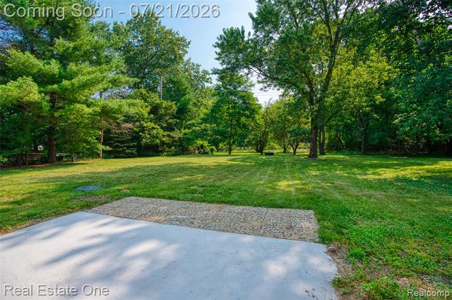 4069 Village Square, Brighton, MI 48114