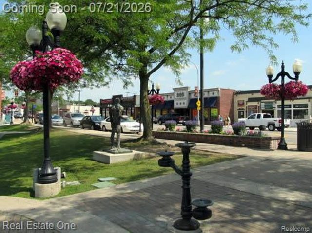 4069 Village Square, Brighton, MI 48114