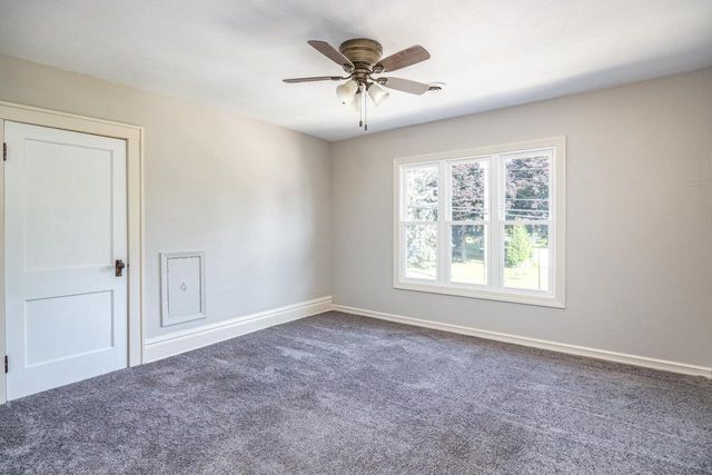 1007 E MAIN STREET, Little Chute, WI 54140