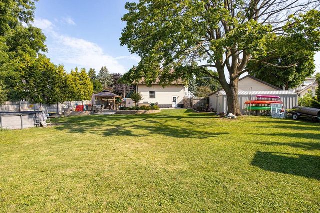 1007 E MAIN STREET, Little Chute, WI 54140
