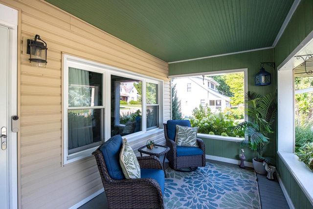 1007 E MAIN STREET, Little Chute, WI 54140
