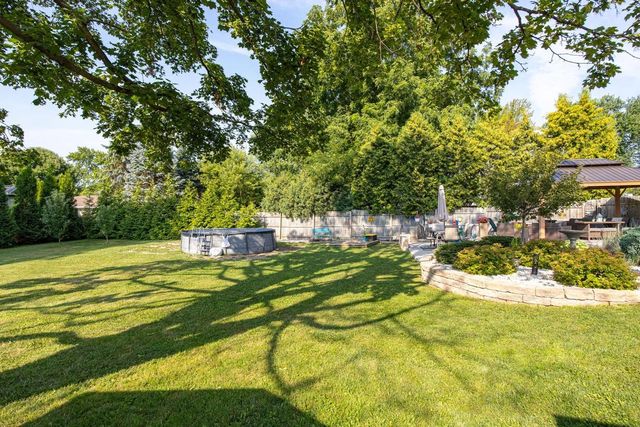 1007 E MAIN STREET, Little Chute, WI 54140
