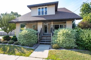 1007 E MAIN STREET, Little Chute, WI 54140