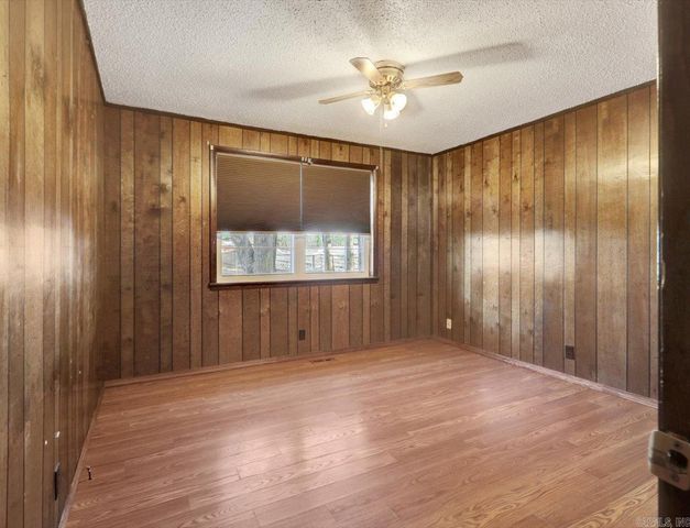 377 Valley Acres Road, Hot Springs, AR 71913