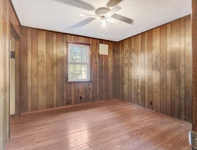 377 Valley Acres Road, Hot Springs, AR 71913