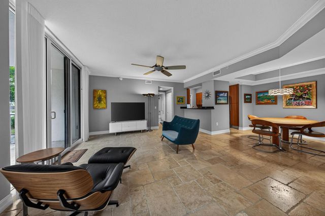 101 SE 20th Avenue 201, Deerfield Beach, FL 33441