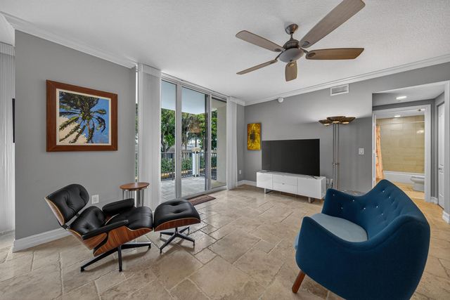 101 SE 20th Avenue 201, Deerfield Beach, FL 33441