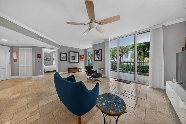 101 SE 20th Avenue 201, Deerfield Beach, FL 33441