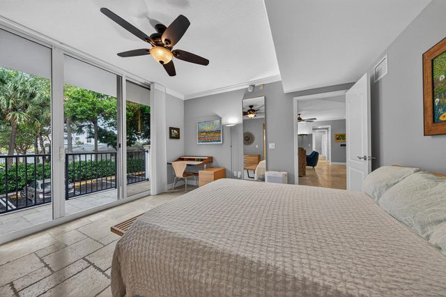 101 SE 20th Avenue 201, Deerfield Beach, FL 33441