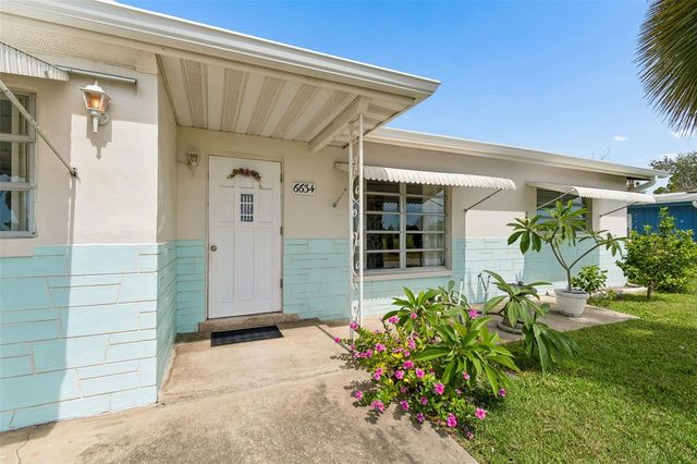 6634 MANOR BEACH ROAD, New Port Richey, FL 34652