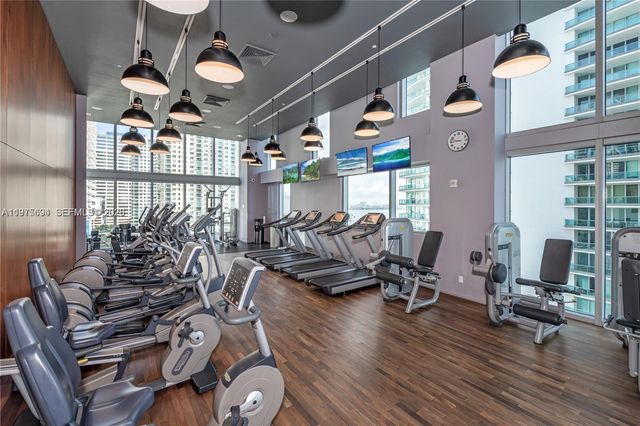 1300 Brickell Bay Dr 600, Miami, FL 33131