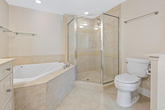 275 NW Flagler Avenue 205, Stuart, FL 34994