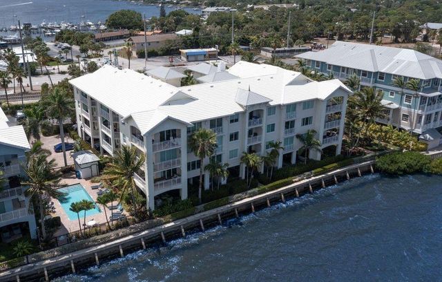 275 NW Flagler Avenue 205, Stuart, FL 34994