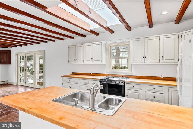 2440 CHESTER SPRINGS RD, Chester Springs, PA 19425