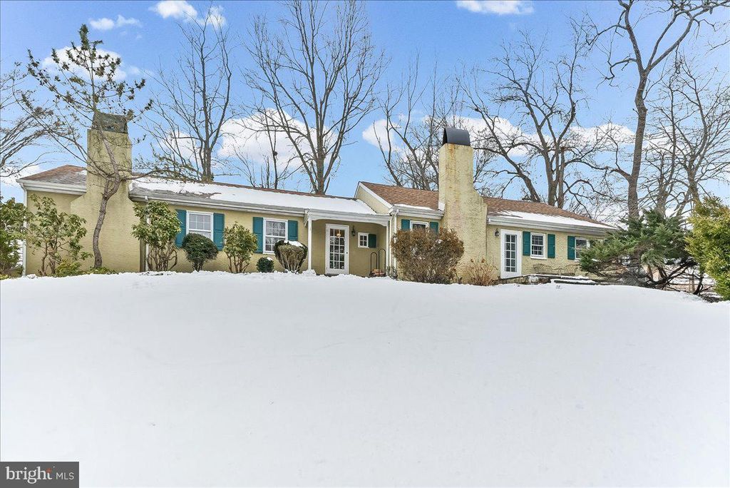 2440 CHESTER SPRINGS RD, Chester Springs, PA 19425