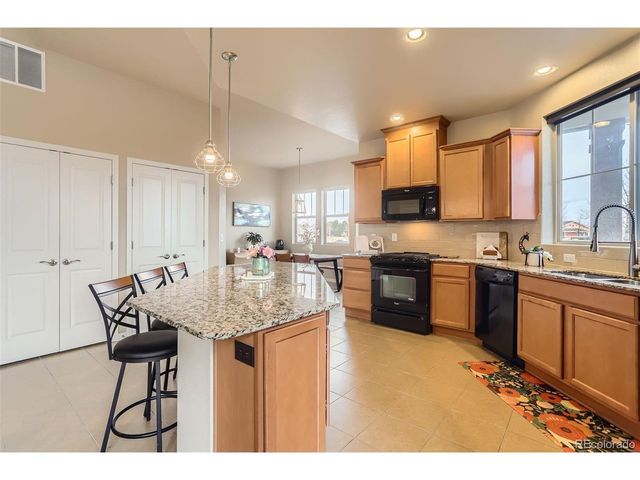 555 Gallegos Cir, Erie, CO 80516
