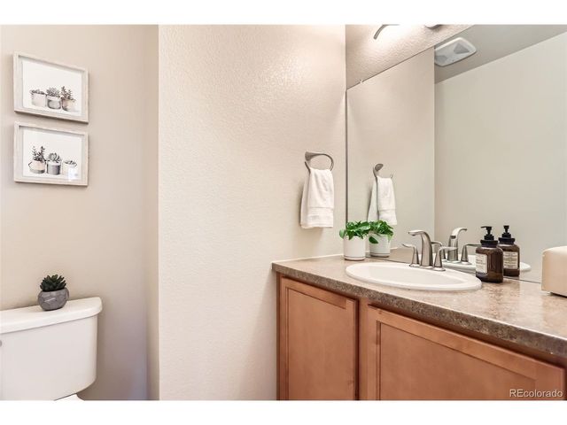 555 Gallegos Cir, Erie, CO 80516