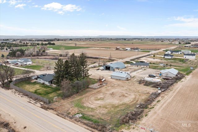 15032 Hollow Rd, Caldwell, ID 83607