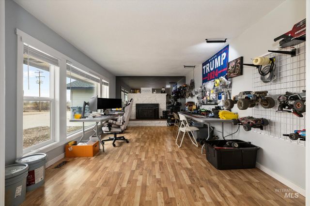 15032 Hollow Rd, Caldwell, ID 83607