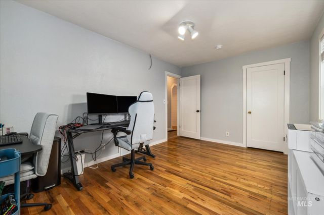 15032 Hollow Rd, Caldwell, ID 83607